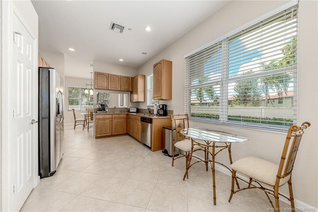 182 Southwest Walking Path Stuart, FL 34997 - Photo 8 of 31 Gallery Image 8