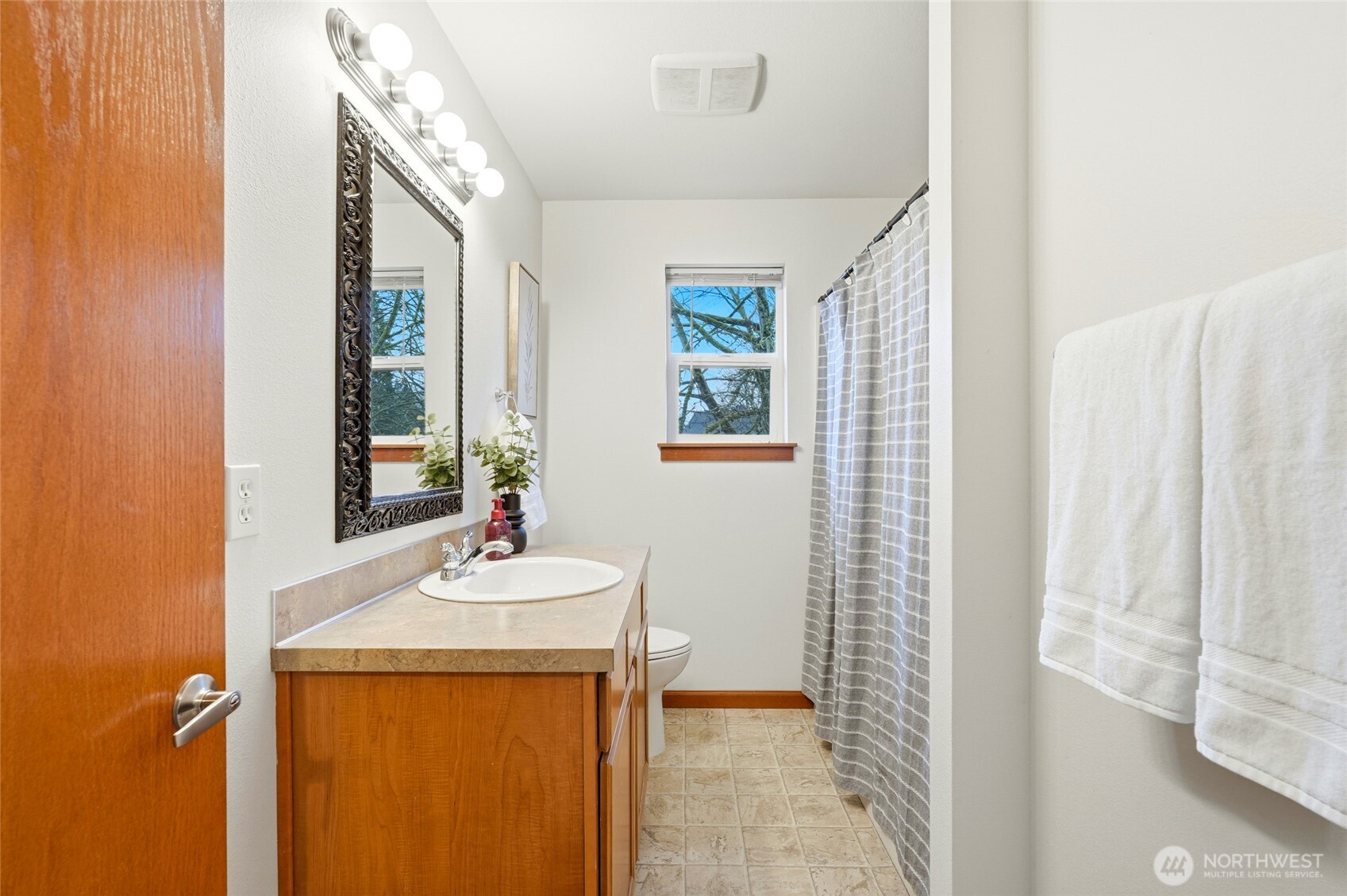 8017 64th Street Southeast Snohomish, WA 98290 - Photo 23 of 40