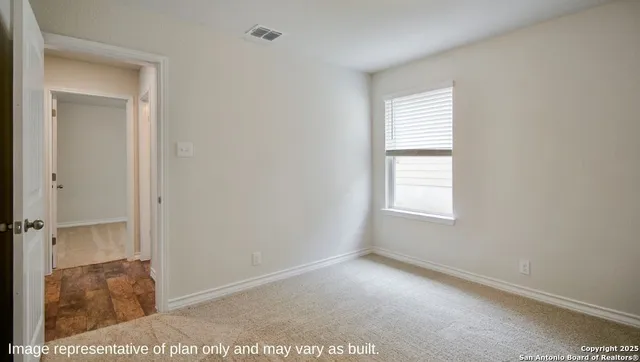 $319,999 | 12820 El Arrayan, Converse, TX 78109