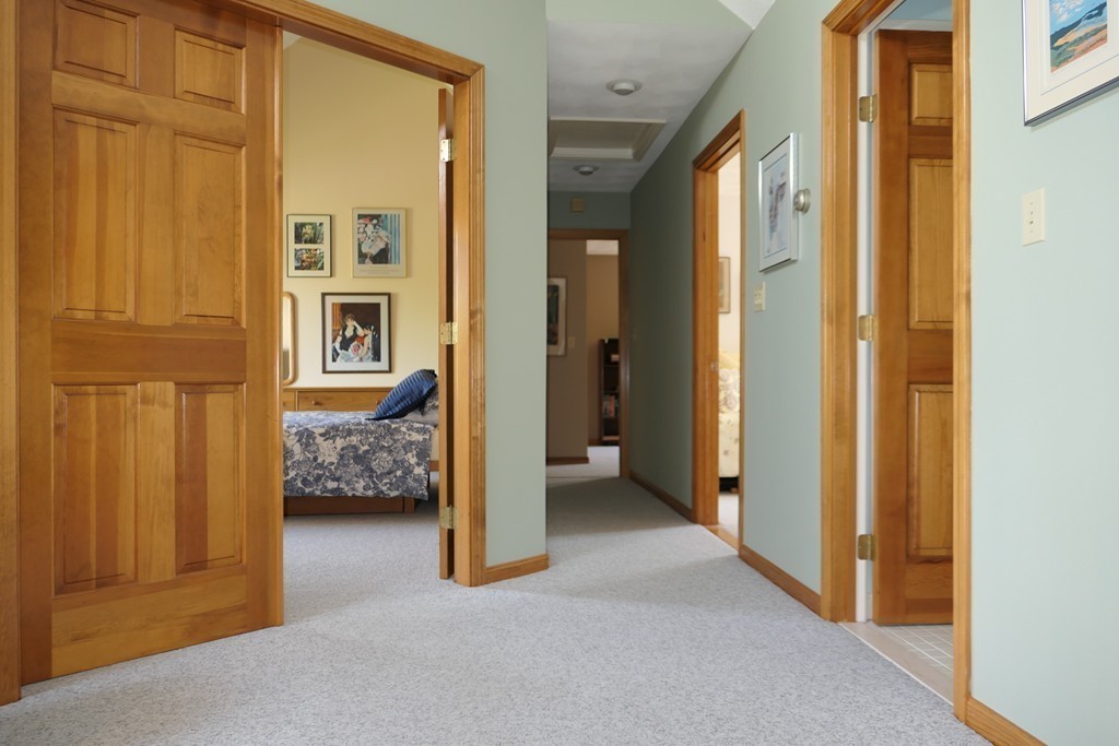 39 Andrews Road Wakefield, MA 01880 - Photo 15 of 30 Gallery Image 15
