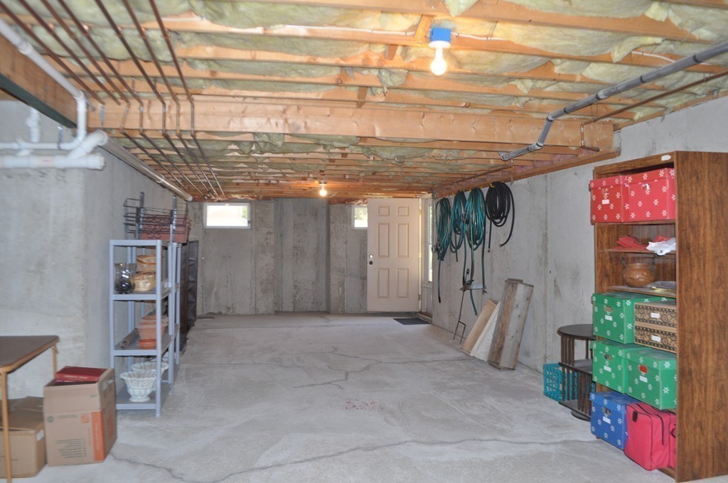 39 Andrews Road Wakefield, MA 01880 - Photo 26 of 30 Gallery Image 26