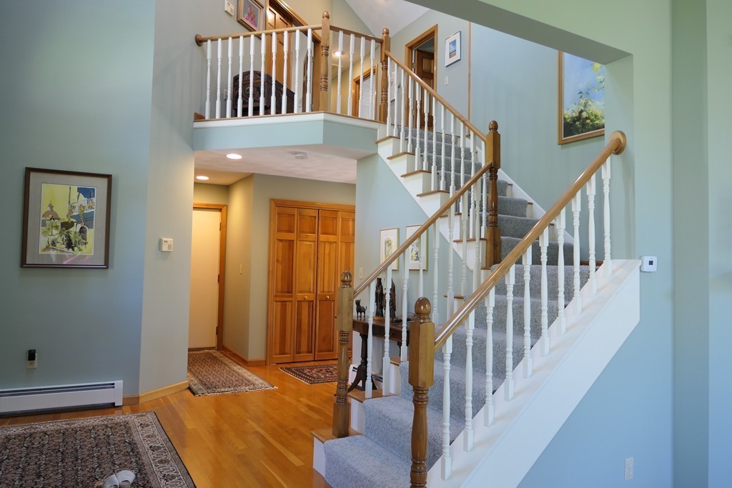 39 Andrews Road Wakefield, MA 01880 - Photo 3 of 30 Gallery Image 3
