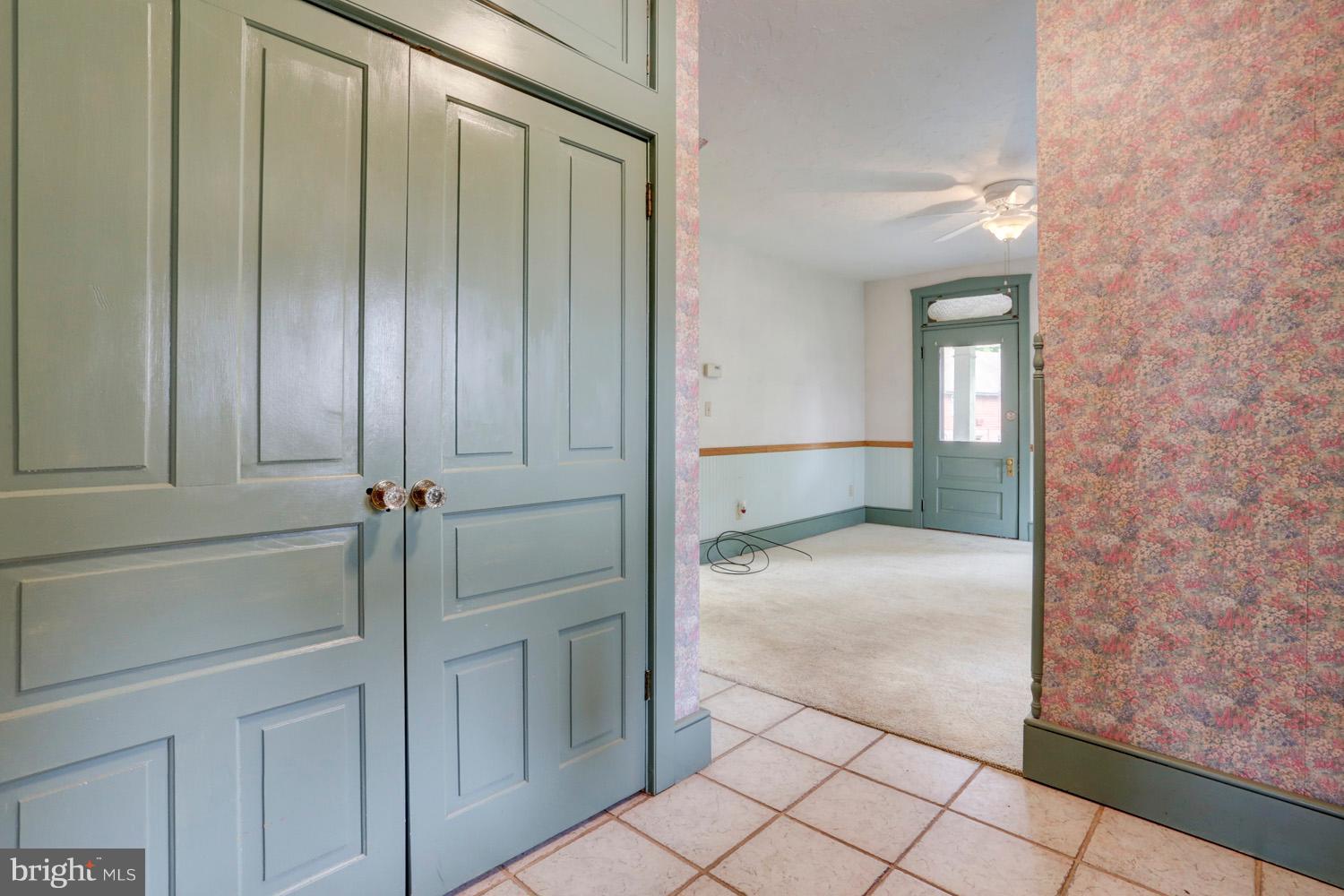 307 East Meadow Valley Road Lititz, PA 17543 - Photo 23 of 47