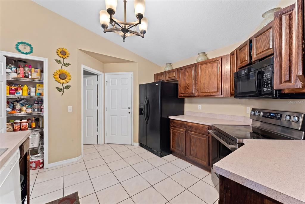 2127 Ruche Court Orlando, FL 32817 - Photo 7 of 19 Gallery Image 7