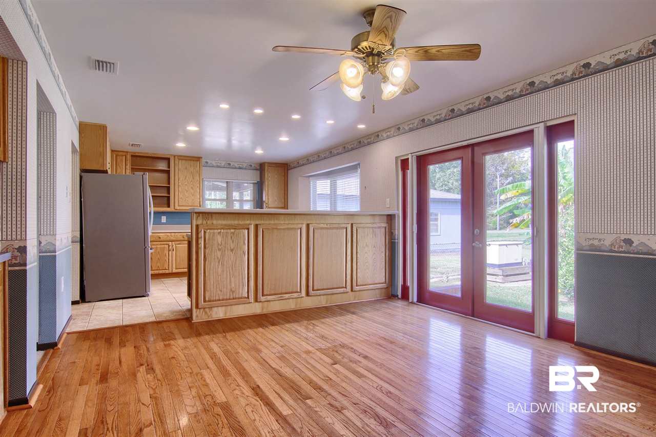 922 West Azalea Avenue Foley, AL 36535 - Photo 10 of 28