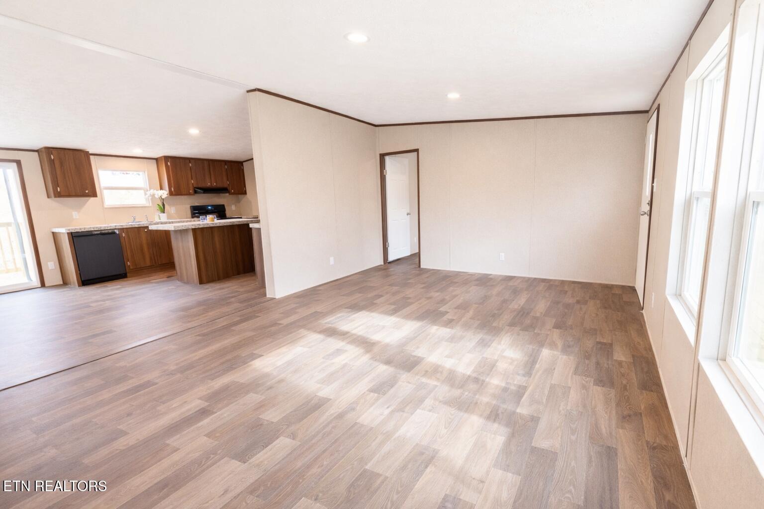 264 Harvest Street Newport, TN 37821 - Photo 6 of 23 7