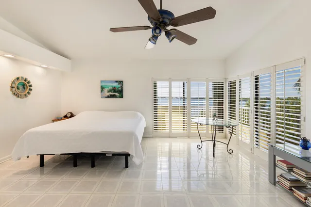 a picture of floor plan