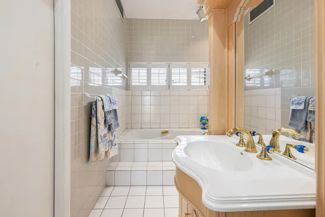 $2,750,000 | 120 Pirates Cove Drive, Marathon, FL 33050