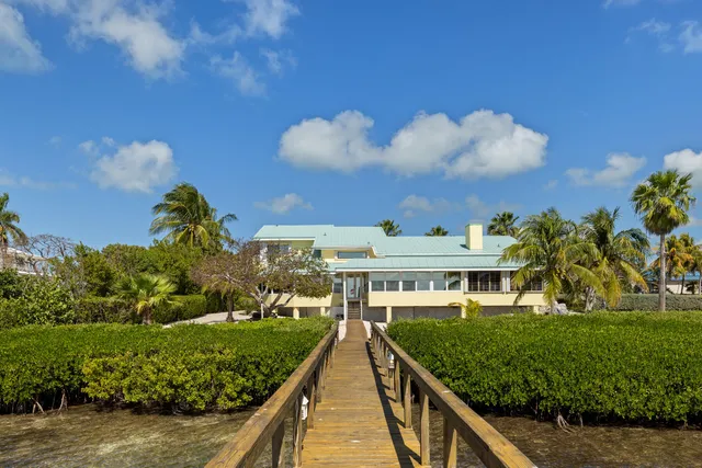 $2,750,000 | 120 Pirates Cove Drive, Marathon, FL 33050