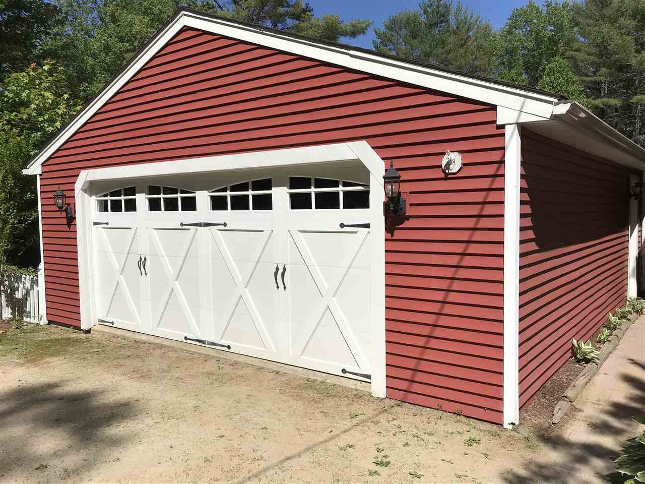 423 Royalston Road Fitzwilliam, NH 03447 - Photo 2 of 29
