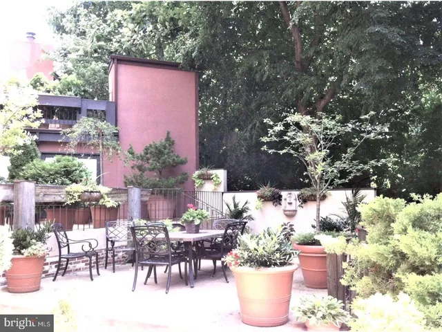 $3,795 | 8 Rex Avenue, Unit 11, Philadelphia, PA 19118