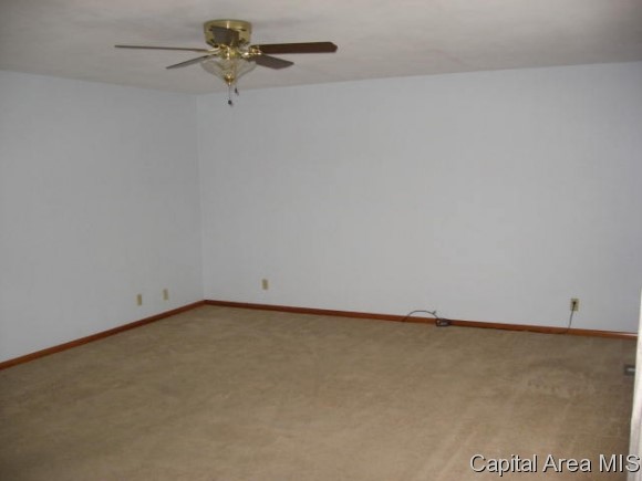 2 Providence Lane Springfield, IL 62711 - Photo 2 of 13