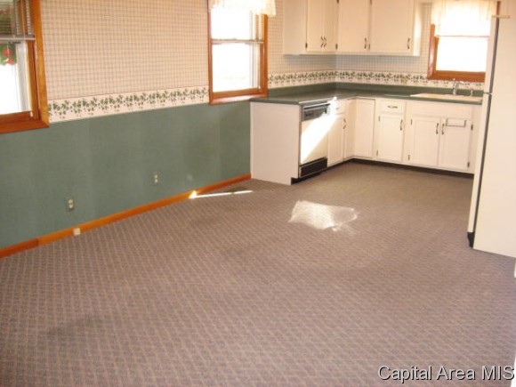 2 Providence Lane Springfield, IL 62711 - Photo 3 of 13