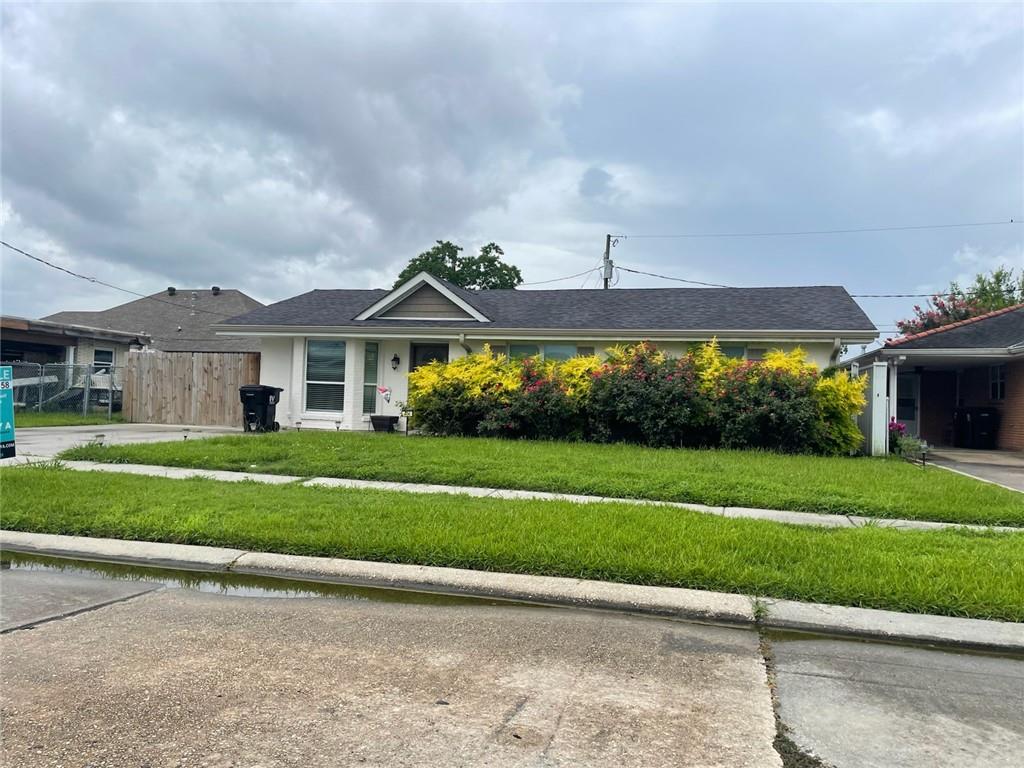 404 Alpaca Drive Arabi, LA 70032 - Photo 2 of 17