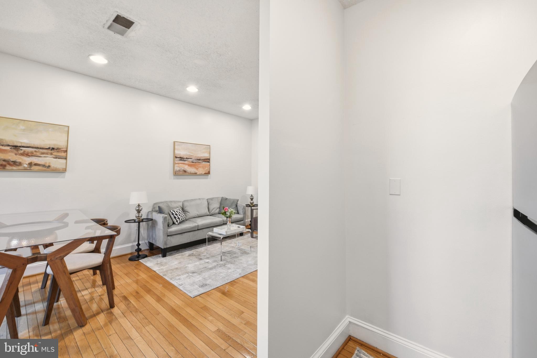 1401 Columbia Road Northwest, Unit 414 Washington, DC 20009 - Photo 16 of 39