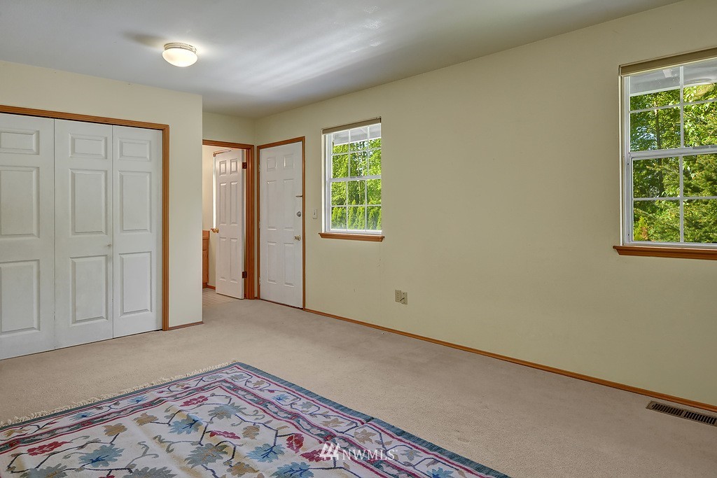2605 Mill Avenue South Renton, WA 98055 - Photo 11 of 20