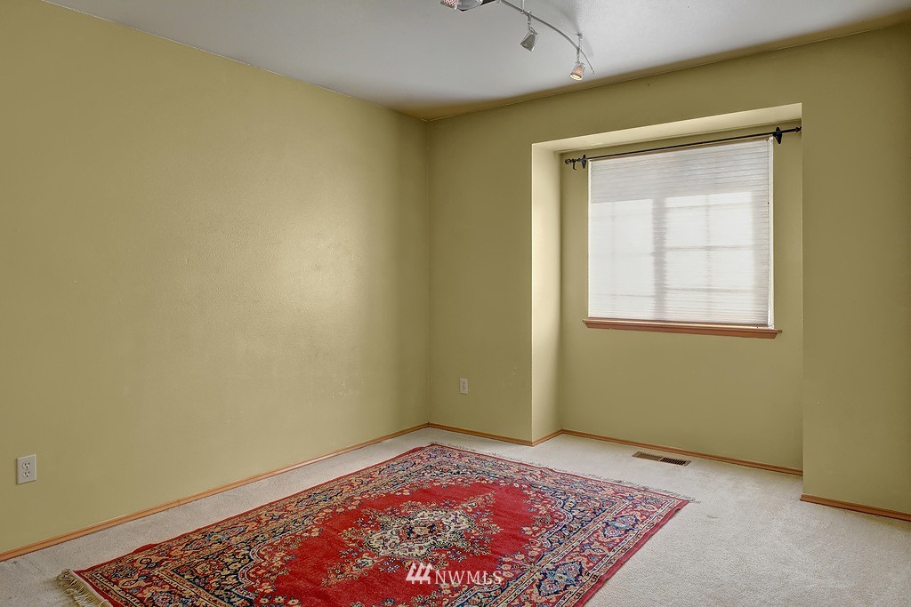 2605 Mill Avenue South Renton, WA 98055 - Photo 13 of 20