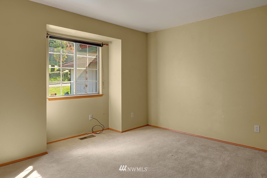 2605 Mill Avenue South Renton, WA 98055 - Photo 14 of 20