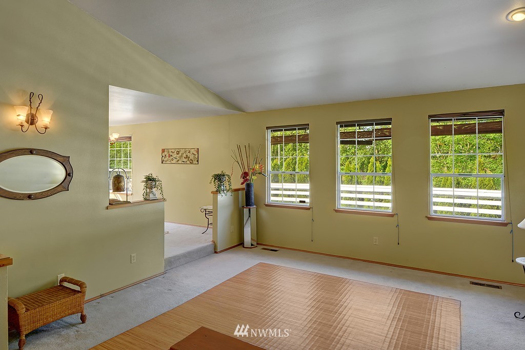 2605 Mill Avenue South Renton, WA 98055 - Photo 5 of 20