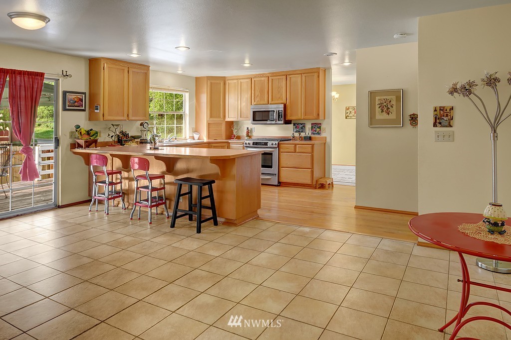 2605 Mill Avenue South Renton, WA 98055 - Photo 9 of 20
