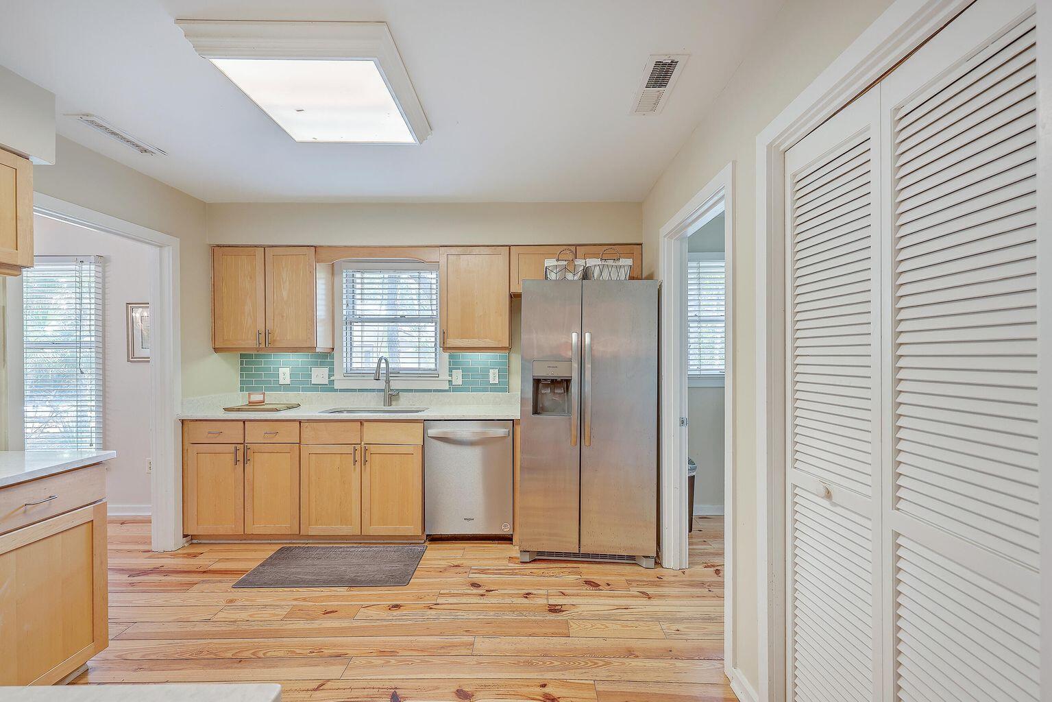 52 Eugenia Avenue Johns Island, SC 29455 - Photo 16 of 32 Kitchen 4