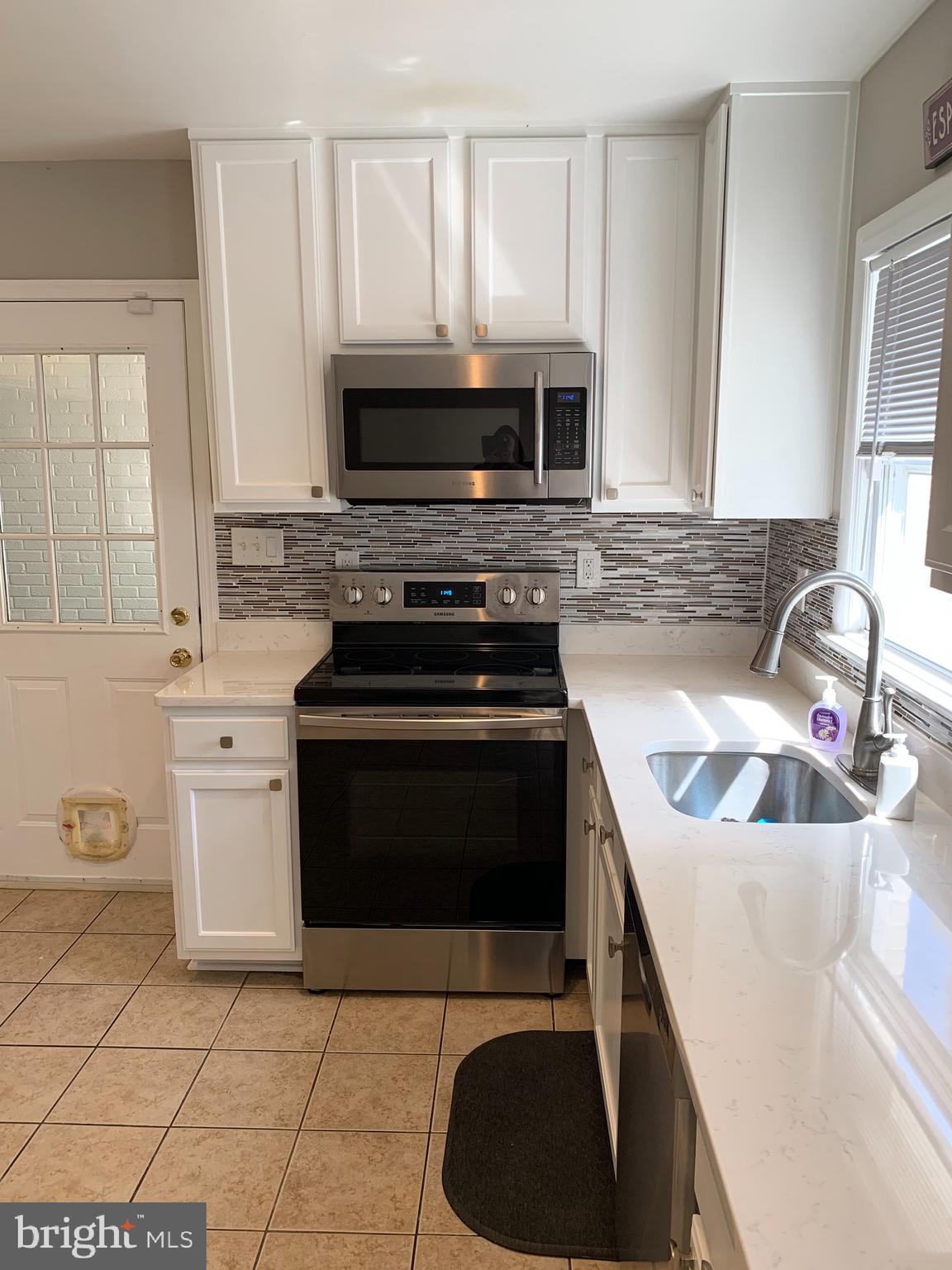 21084 Potomac View Road Sterling, VA 20164 - Photo 19 of 85