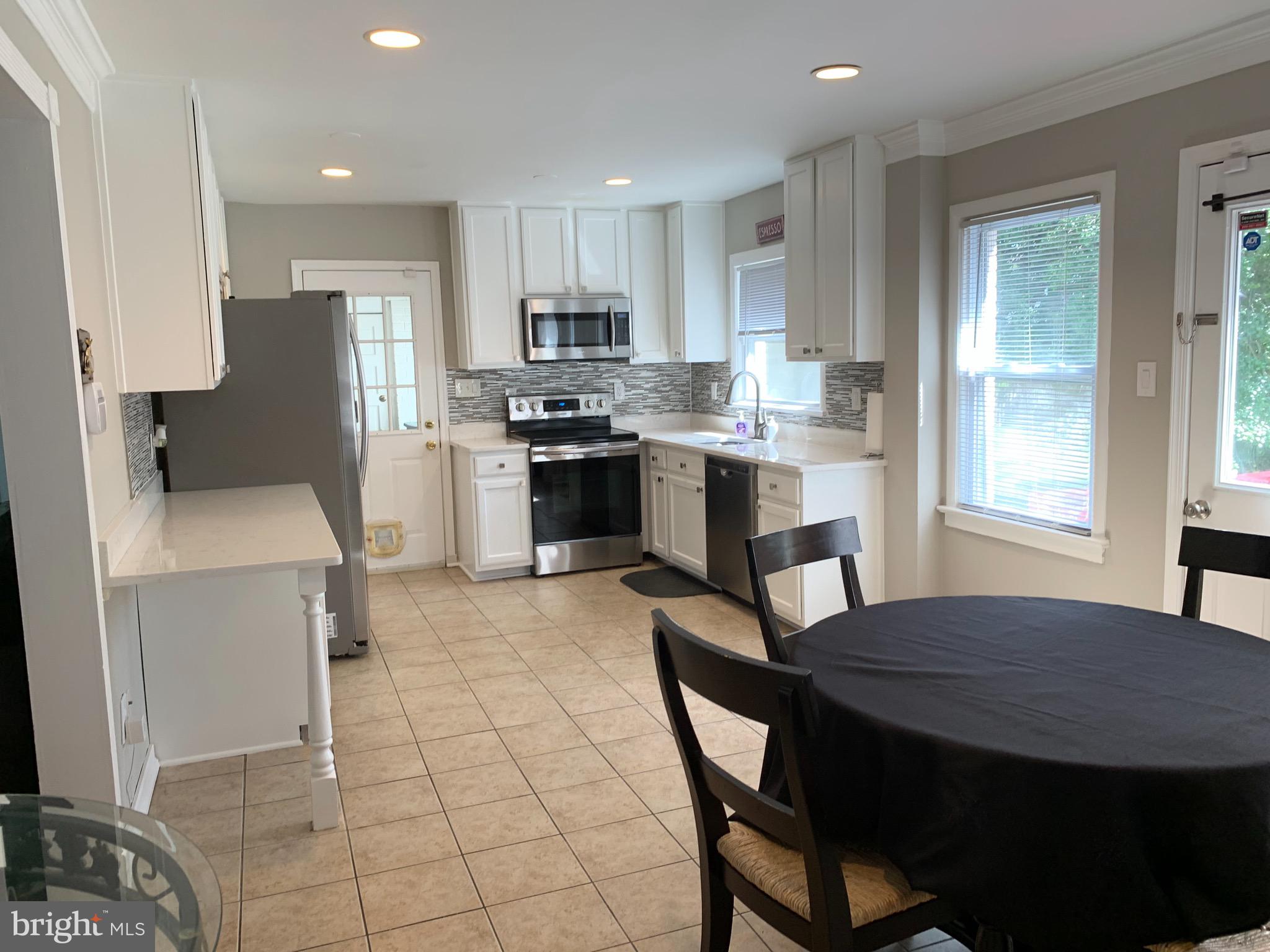 21084 Potomac View Road Sterling, VA 20164 - Photo 21 of 85