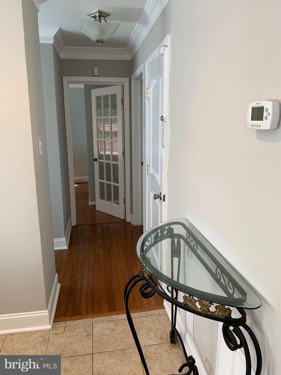 21084 Potomac View Road Sterling, VA 20164 - Photo 24 of 85 Hallway
