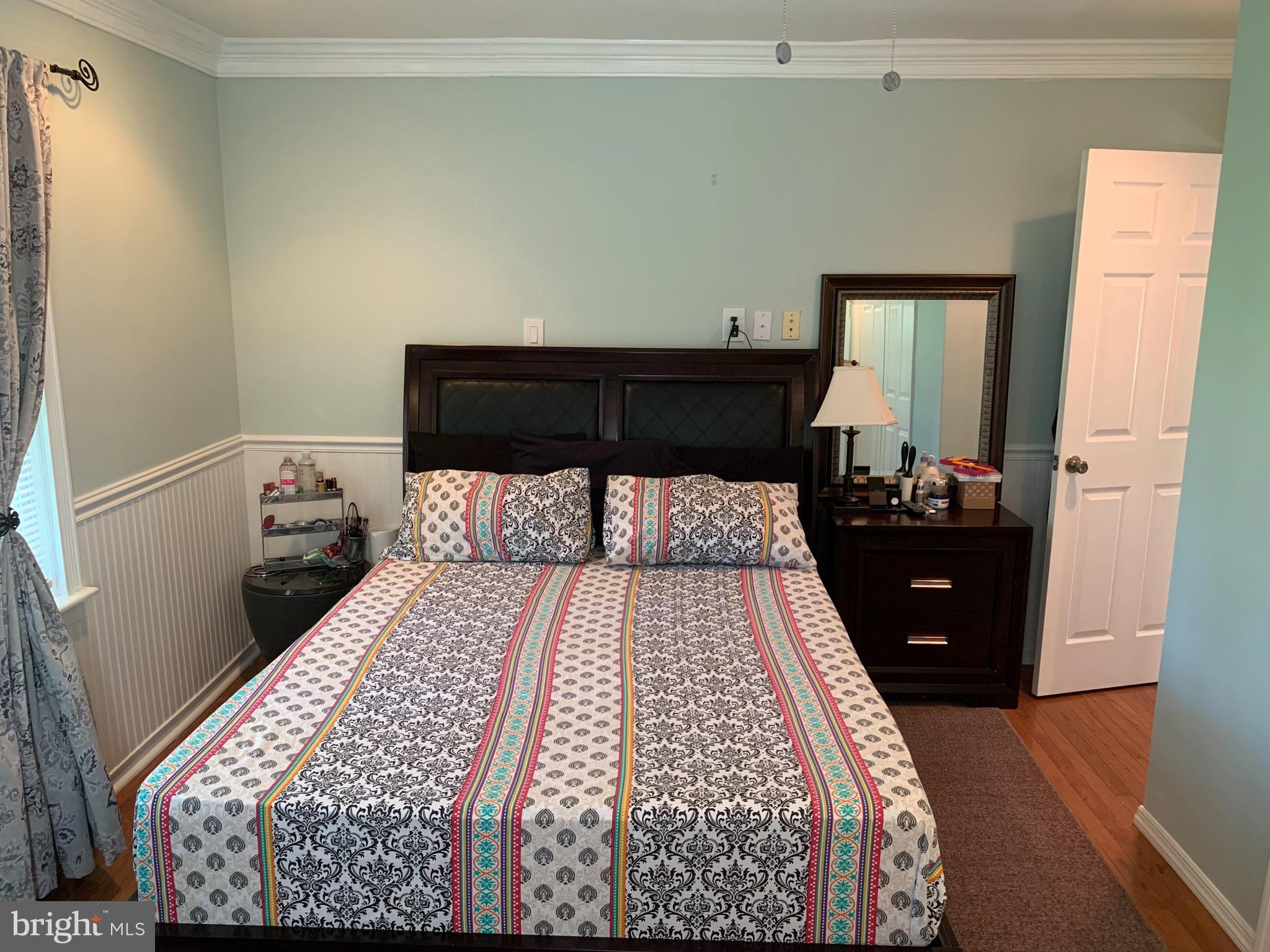 21084 Potomac View Road Sterling, VA 20164 - Photo 25 of 85 Mnain Level Bedroom 1