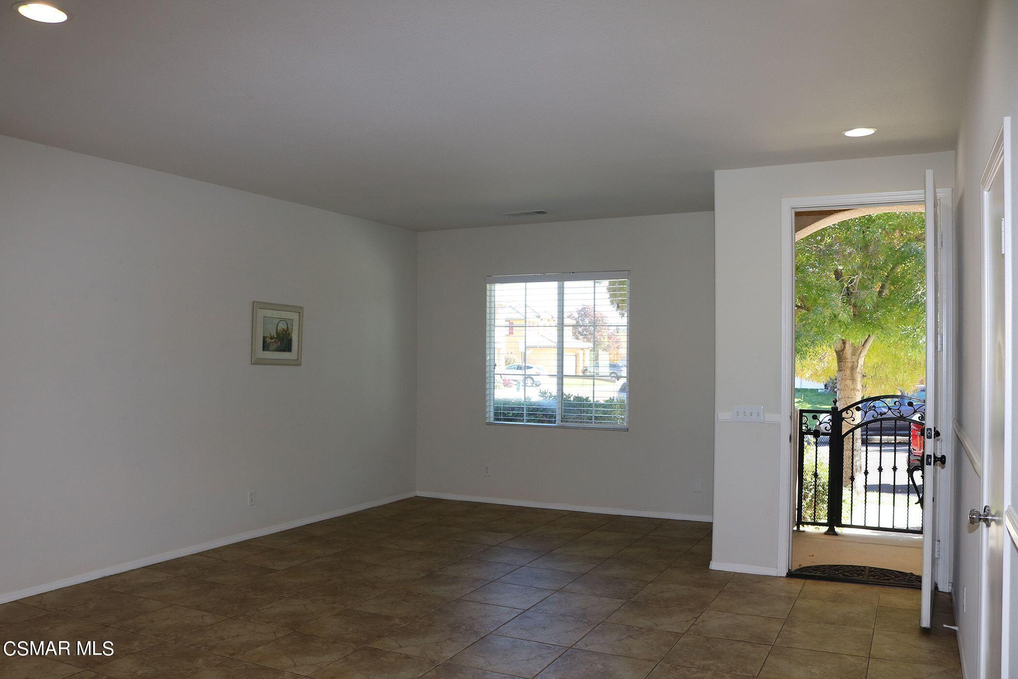1309 Wild Olive Road Tehachapi, CA 93561 - Photo 5 of 43 3qDpyGHY