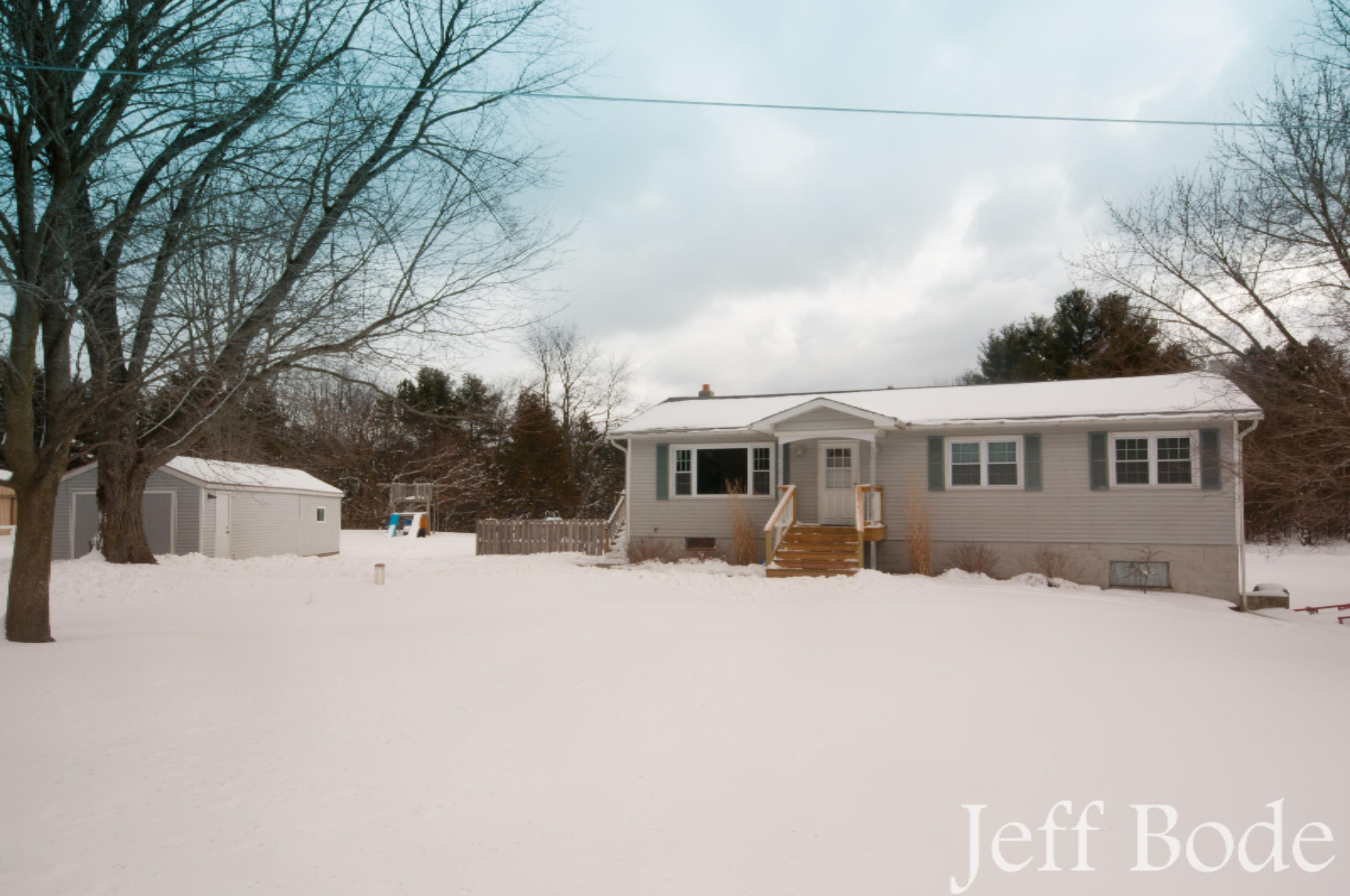 10345 Stakes Road Greenville, MI 48838 - Photo 3 of 32 DSC_0211