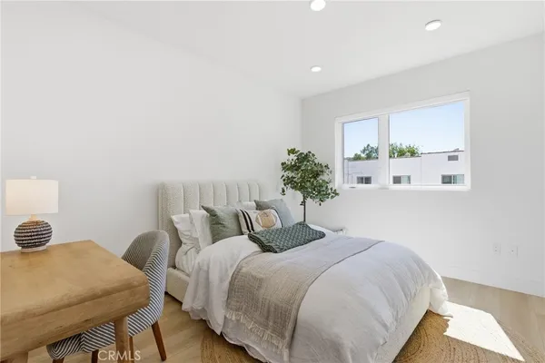$6,295 | 12078 Guerin Street, Unit 407, Studio City, CA 91604