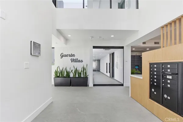 $6,295 | 12078 Guerin Street, Unit 407, Studio City, CA 91604