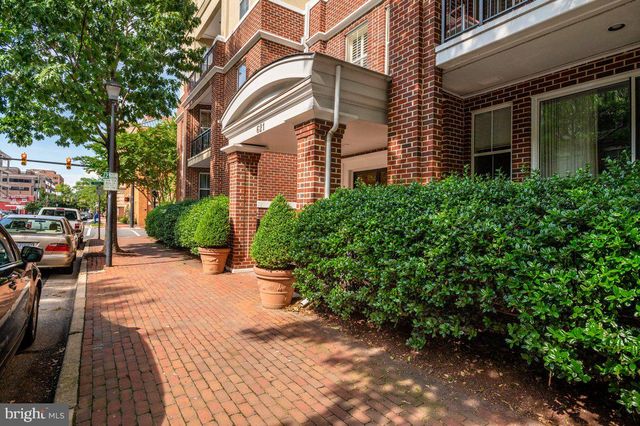 $715,000 | 621 North St Asaph Street, Unit 210, Alexandria, VA 22314