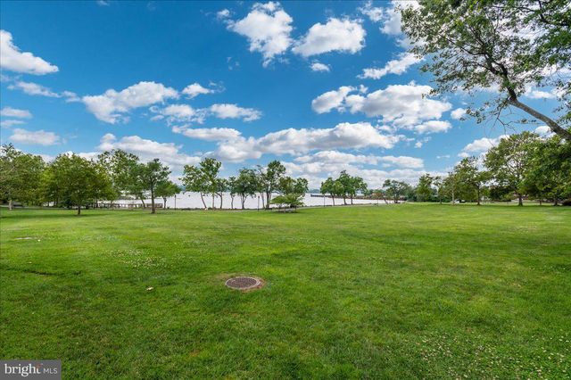 $715,000 | 621 North St Asaph Street, Unit 210, Alexandria, VA 22314