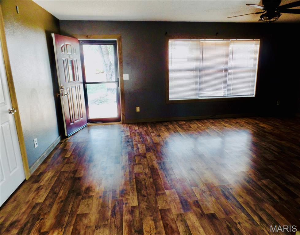 20445 Sweetwater Road Waynesville, MO 65583 - Photo 2 of 29 Gallery Image 2