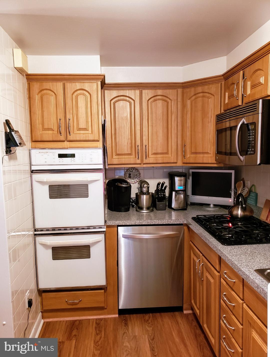8189 Mid Haven Road Baltimore, MD 21222 - Photo 10 of 22