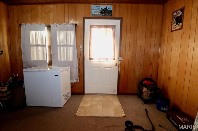 $265,000 | 19701 Universal Drive, Falcon, MO 65470