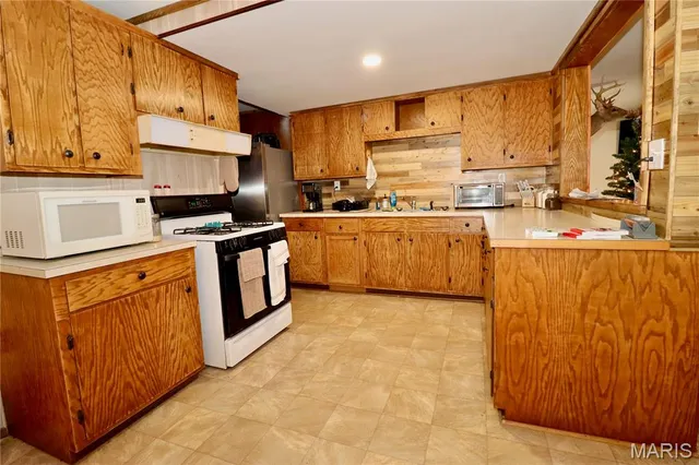 $265,000 | 19701 Universal Drive, Falcon, MO 65470