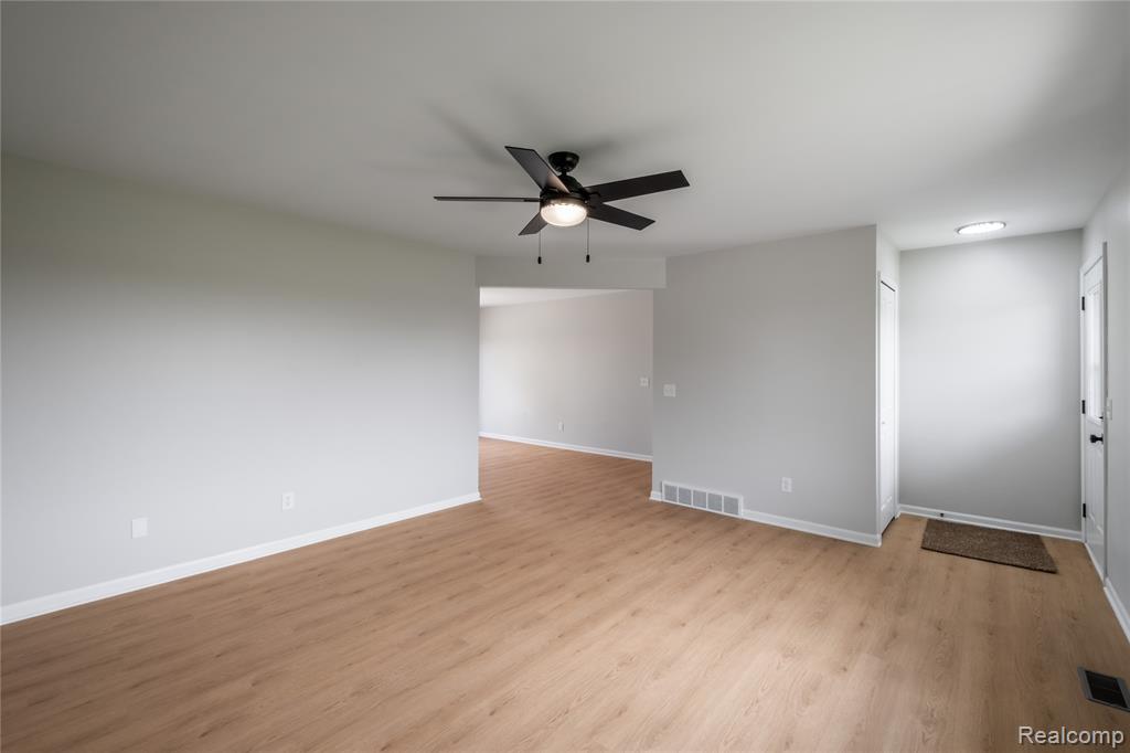 3104 Baldwin Road Grand Blanc, MI 48439 - Photo 9 of 38 Gallery Image 9