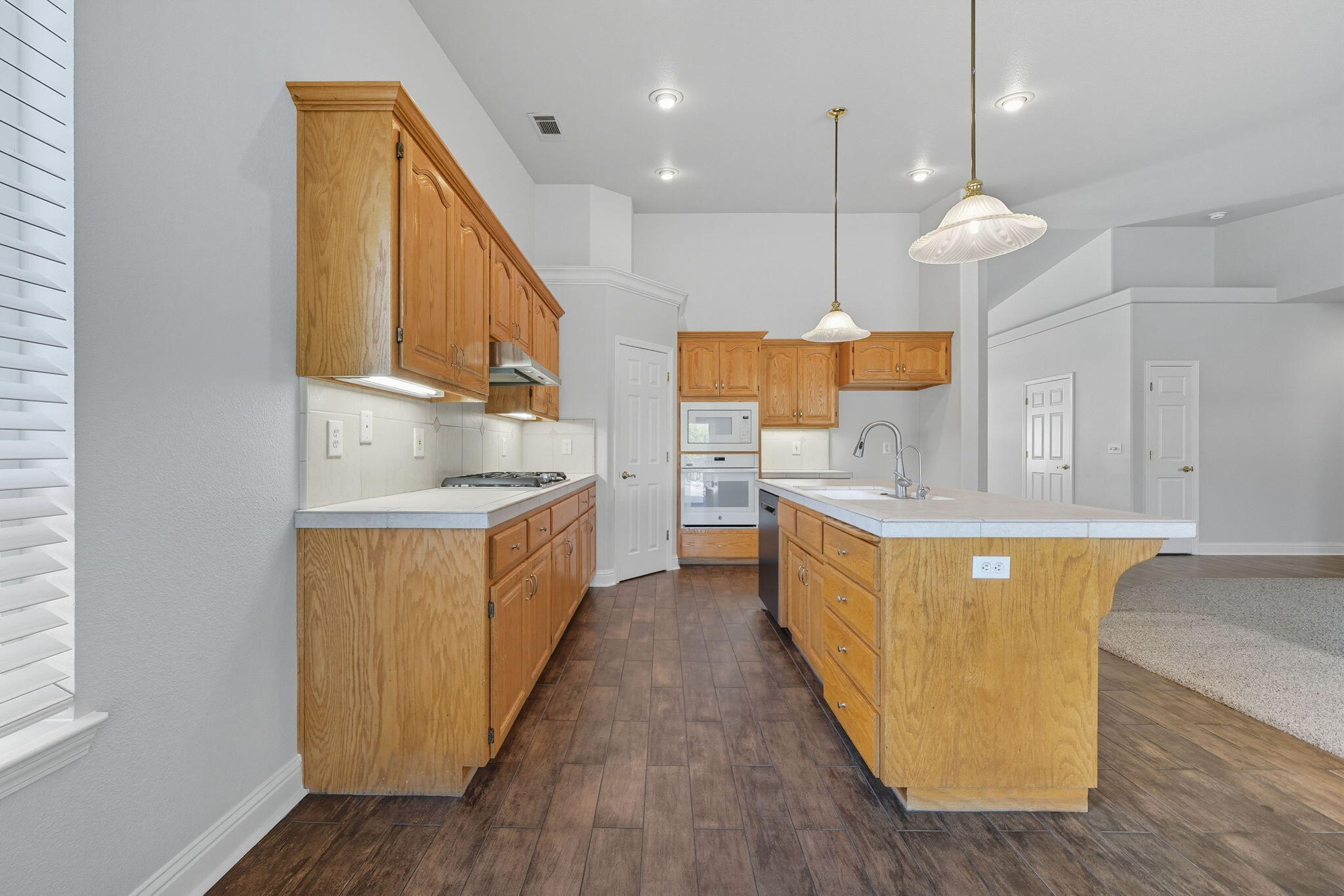 4810 Rising River Court Redding, CA 96002 - Photo 30 of 49 Kitchen