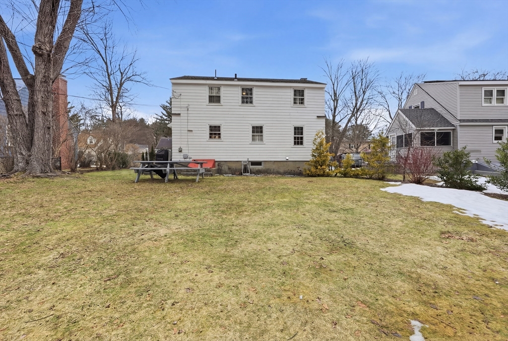 26 Westbrook Road Worcester, MA 01602 - Photo 4 of 35 Gallery Image 4