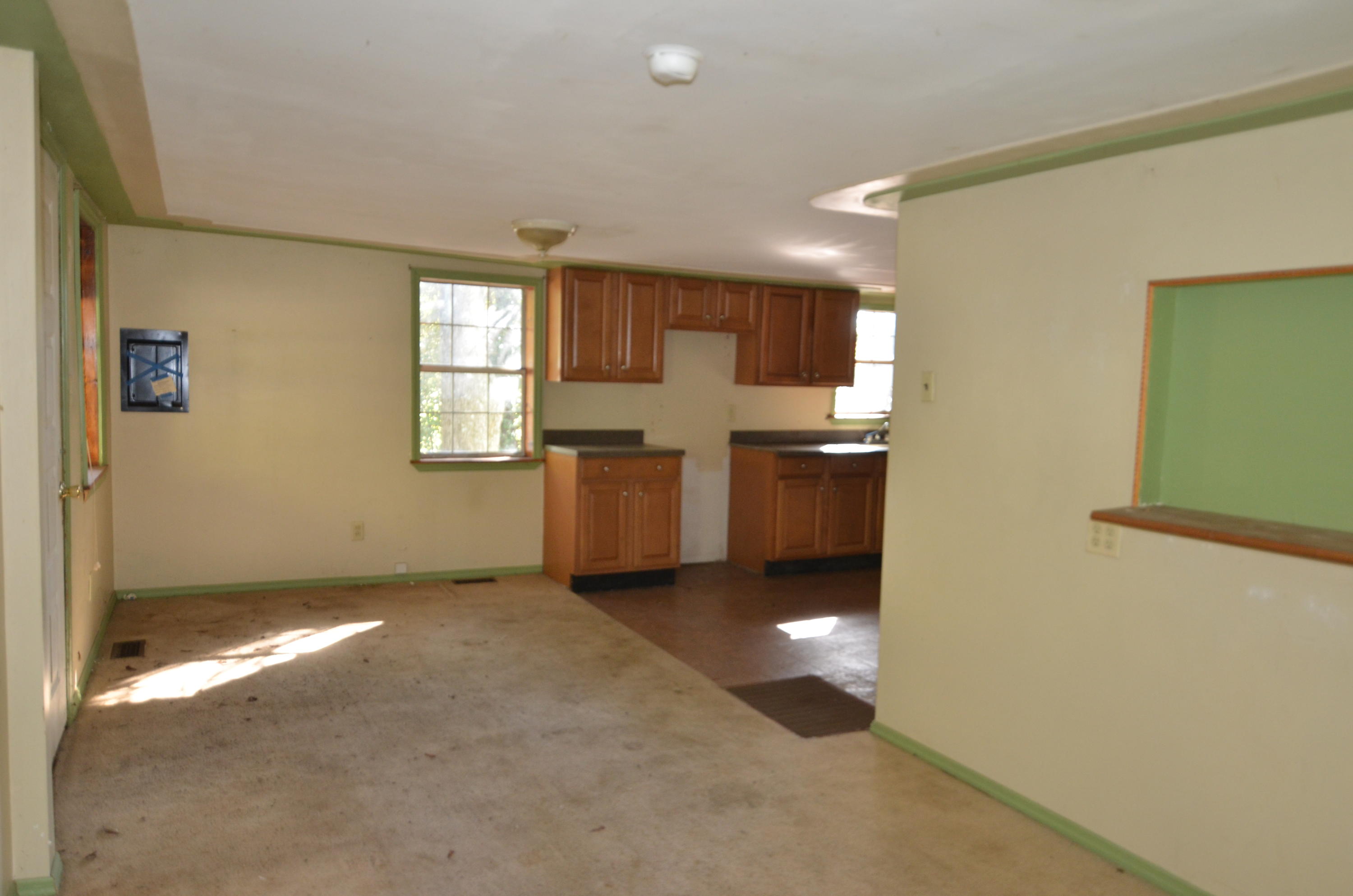 116 Parsons Road Summerville, SC 29483 - Photo 4 of 15 DSC_3720
