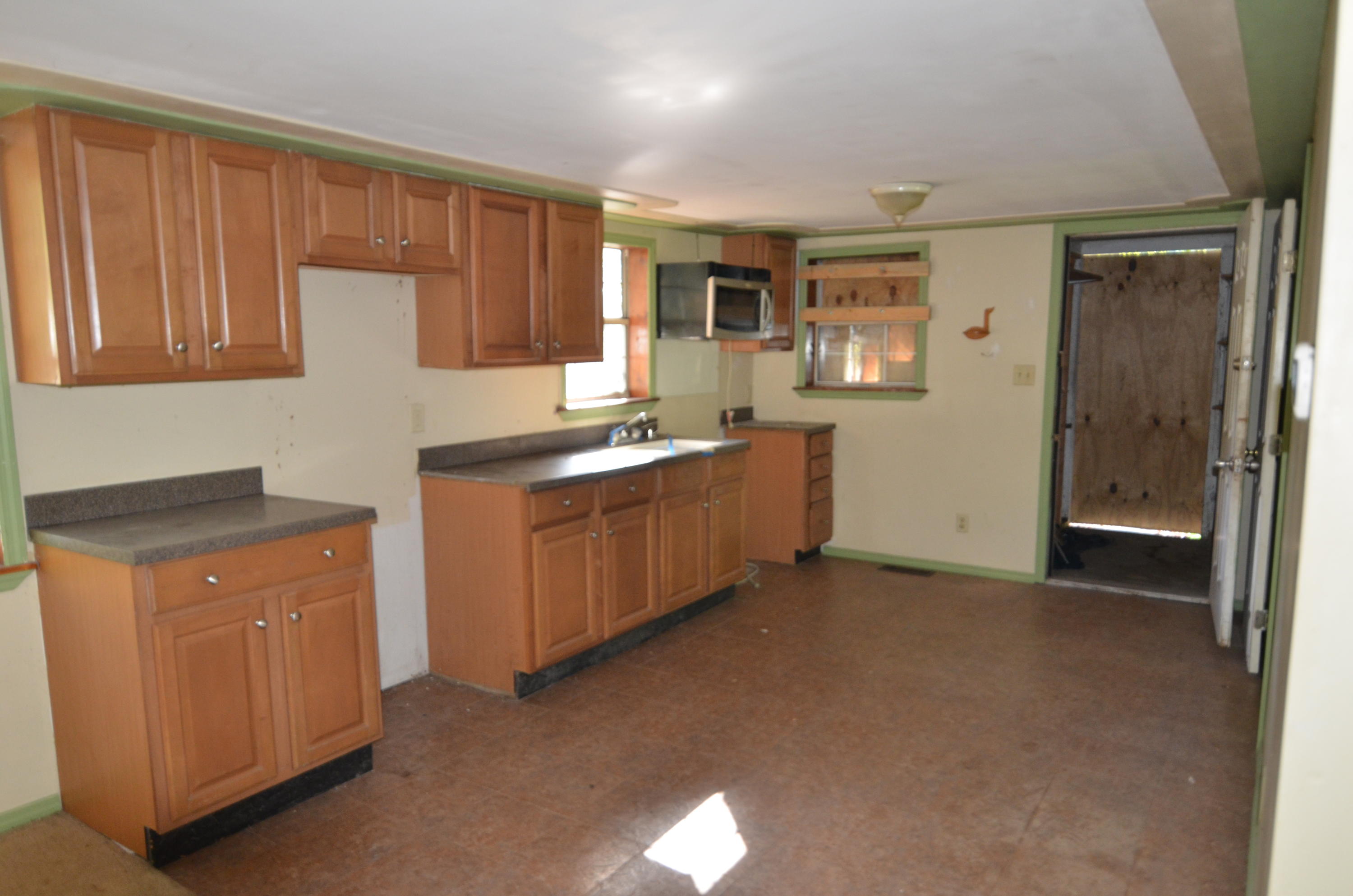 116 Parsons Road Summerville, SC 29483 - Photo 5 of 15 DSC_3721
