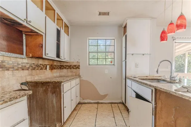 $149,900 | 6202 St Christophers Court, Lithonia, GA 30058