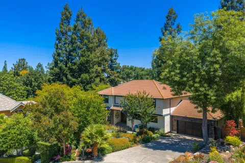 $4,200,000 | 15820 Bruce Court, Monte Sereno, CA 95030