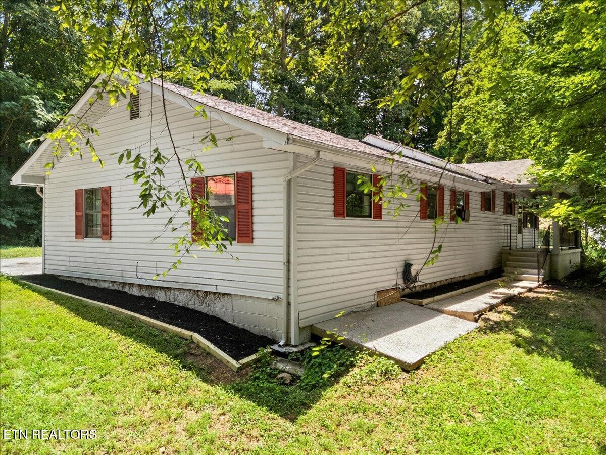 2486 Smallen Road Loudon, TN 37774 - Photo 1 of 23