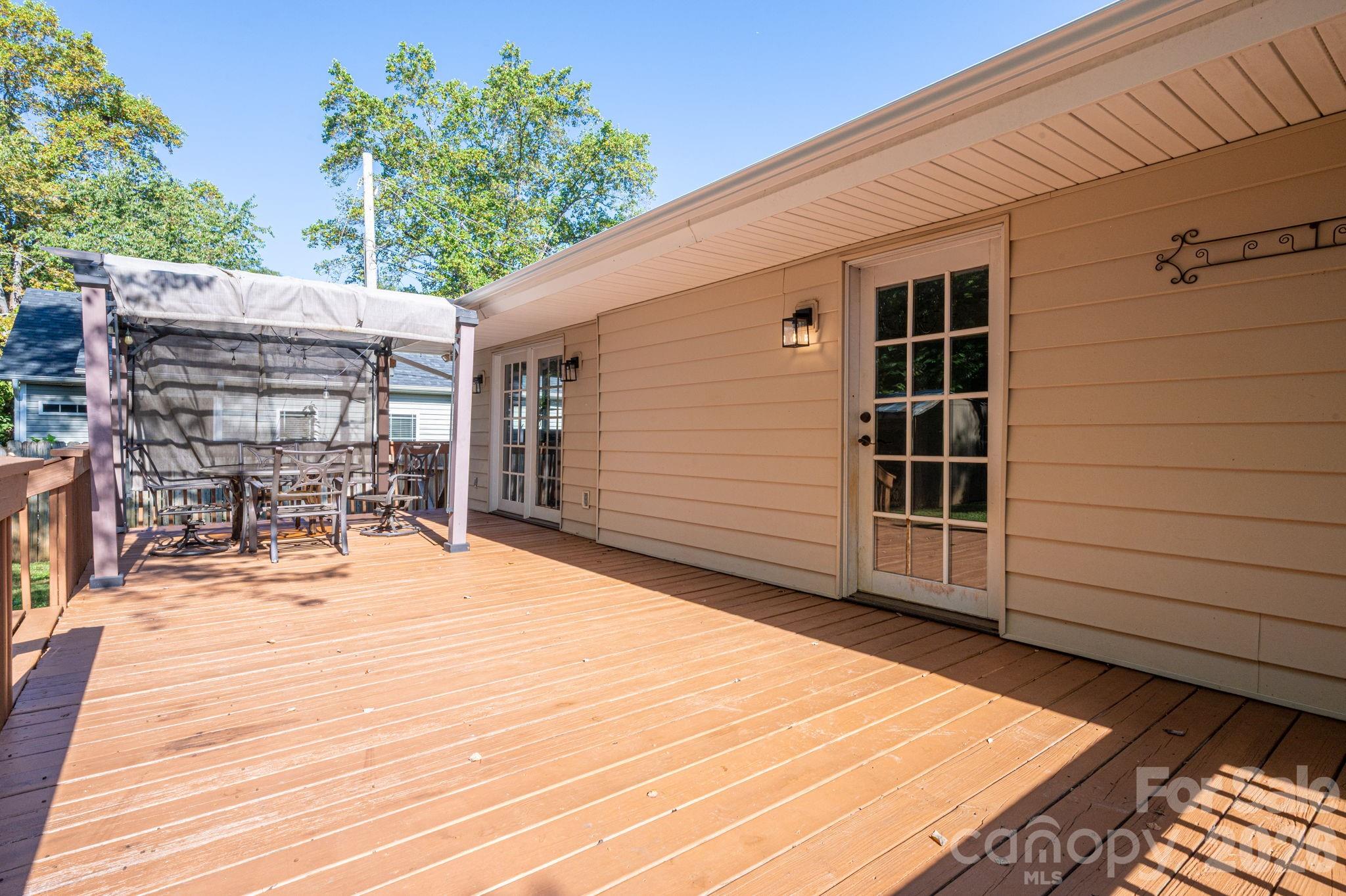 313 Willis Road Dallas, NC 28034 - Photo 31 of 37 Gallery Image 31