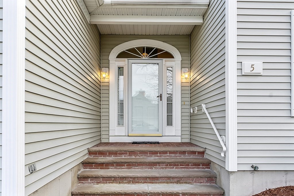5 Arbor Road, Unit 5 Dracut, MA 01826 - Photo 1 of 35 Gallery Image 1