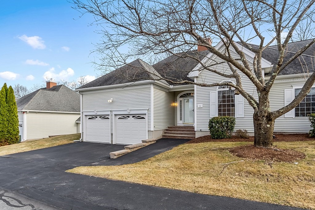5 Arbor Road, Unit 5 Dracut, MA 01826 - Photo 3 of 35 Gallery Image 3